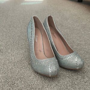 Forever 21 Silver Heels with Elegant Design